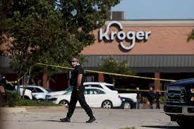 अमेरिकेतील सुपरमार्केटमध्ये अज्ञाताकडून गोळीबार, 12 जण जखमी
