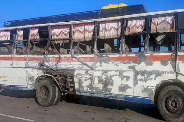 मध्यप्रदेश : बस-कंटेनर अपघातात 7 जणांचा मृत्यू
